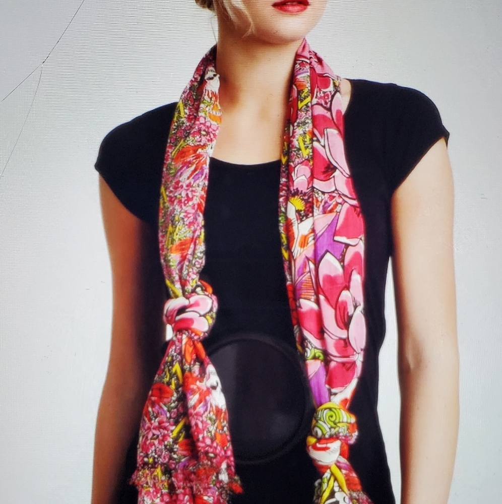 Betsey Johnson Wrap - Picture 3 of 4